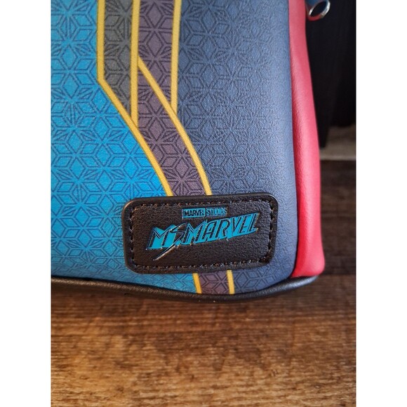 NWT 11" Ms Marvel Funko Mini Backpack - Picture 3 of 11